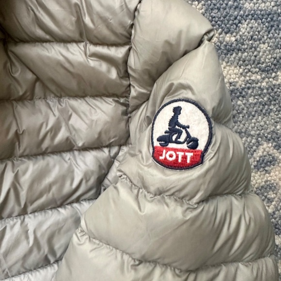 Jott Women’s Lightweight Hooded Puffer Jacket - Picture 2 of 6